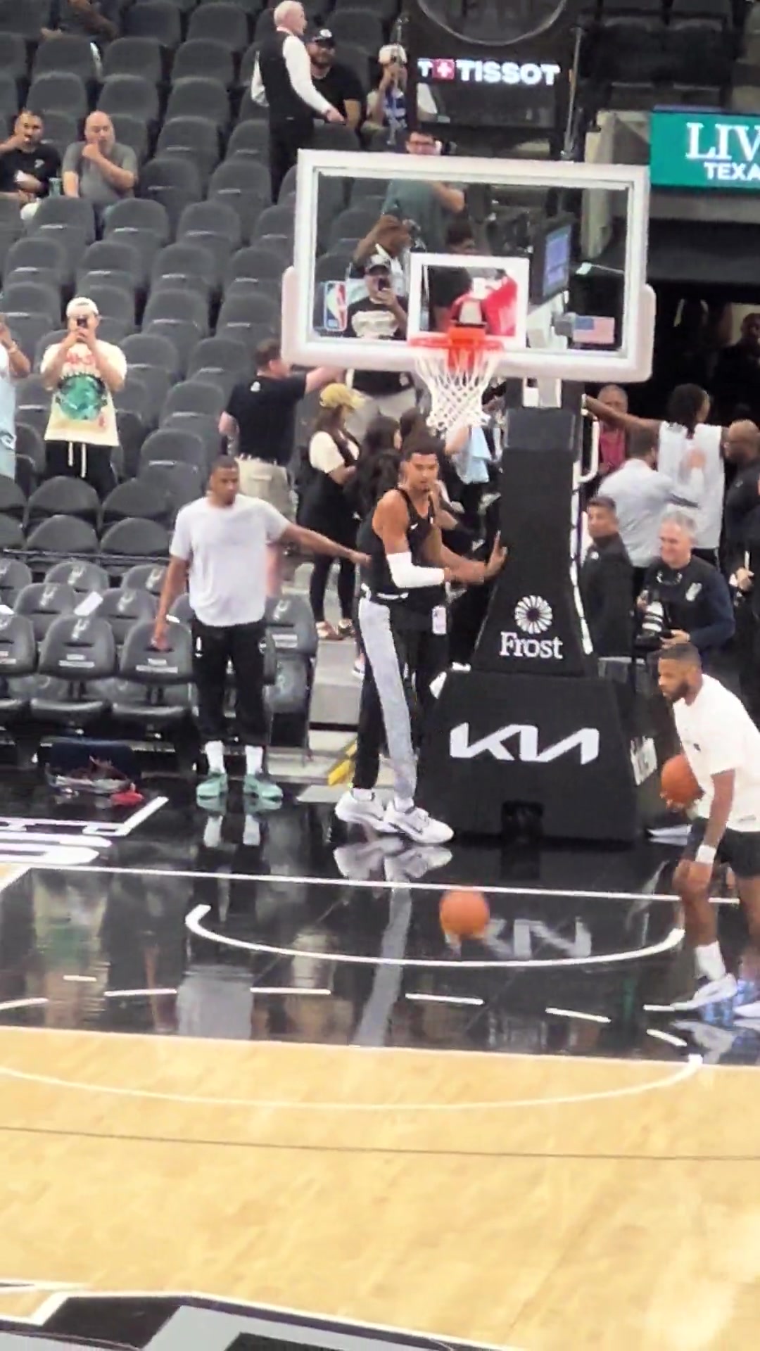 太轻松了吧文班赛前表