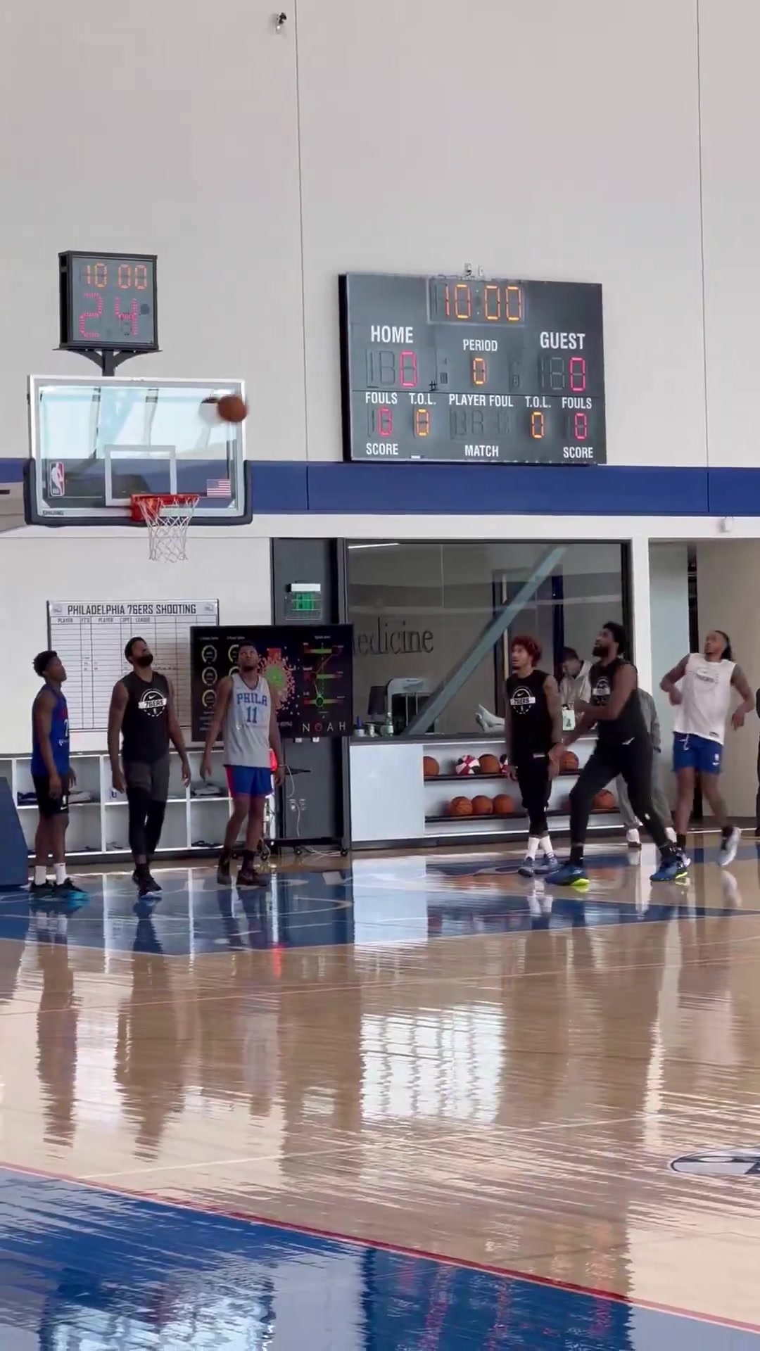 恩比德再不上场打球人